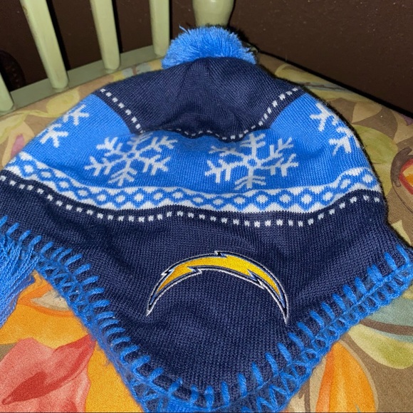 San Diego SD Chargers NFL Football Sports Knit Cap Beanie Winter Hat pom pom - Picture 2 of 6